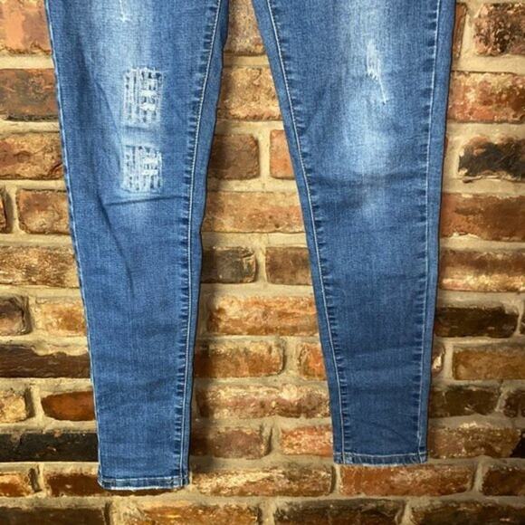 Non-Stop Distressed Stretchy Medium Wash Blue Denim Skinny Jeans Junior's Size 1 - Picture 4 of 8